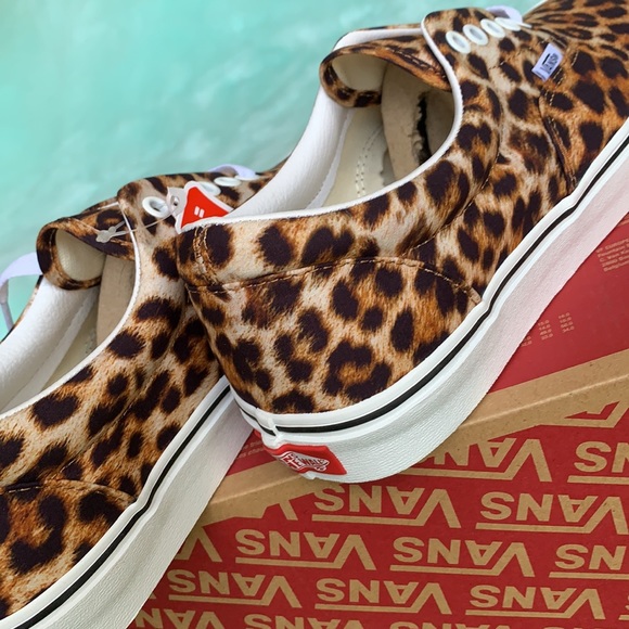 VANS ERA LEOPARD BLACK/TRUE WHITE WMNS - Picture 11 of 13
